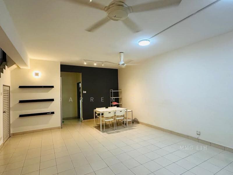 2-storey Terraced House for Sale in Bukit Raja (Selangor) - Darren Chen - Living Room - PropertyGuru.com.my