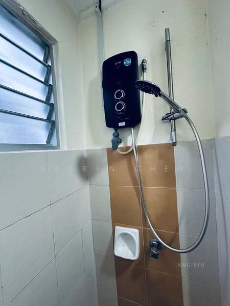 2-storey Terraced House for Sale in Bukit Raja (Selangor) - Darren Chen - Bathroom - PropertyGuru.com.my
