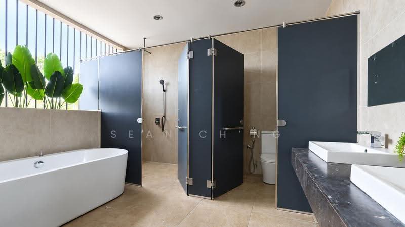 Rumah Berkembar untuk Disewa di Taman Desa Ros (Kajang) - Sean Ch’ng - Bathroom - PropertyGuru.com.my