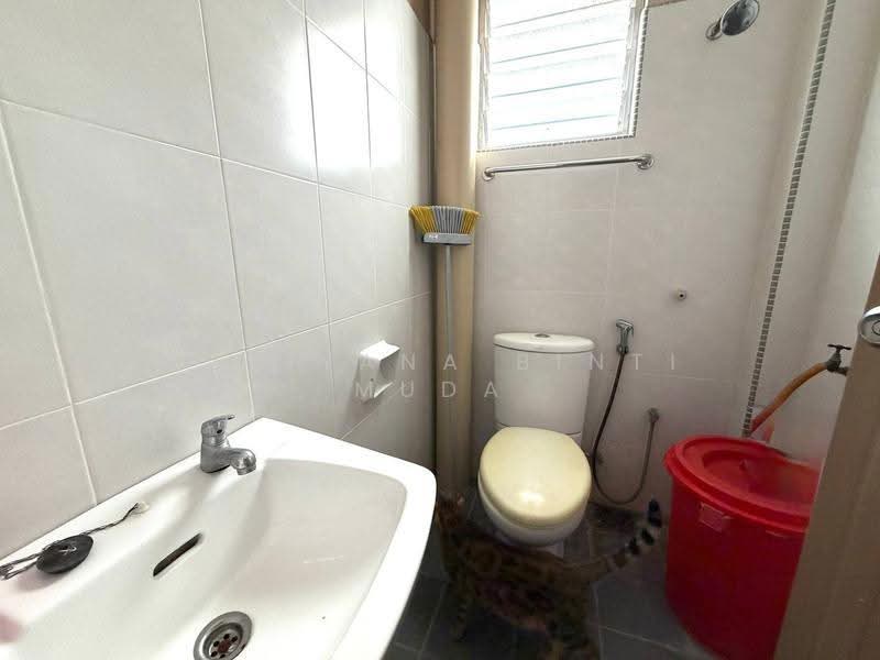 Pangsapuri untuk Dijual di Pangsapuri Seri Melati - Faliyana binti Muda - PropertyGuru.com.my