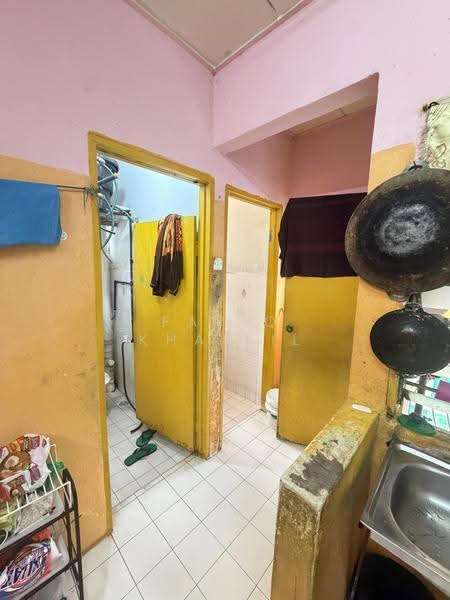 Flat for Sale at Desa Permai Indah Flat - Fariq Khairil - Interior - PropertyGuru.com.my