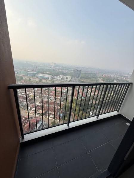 Kediaman Servis untuk Dijual di RESIDENSI IDAMAN RIA - Yucong . - Balcony - PropertyGuru.com.my