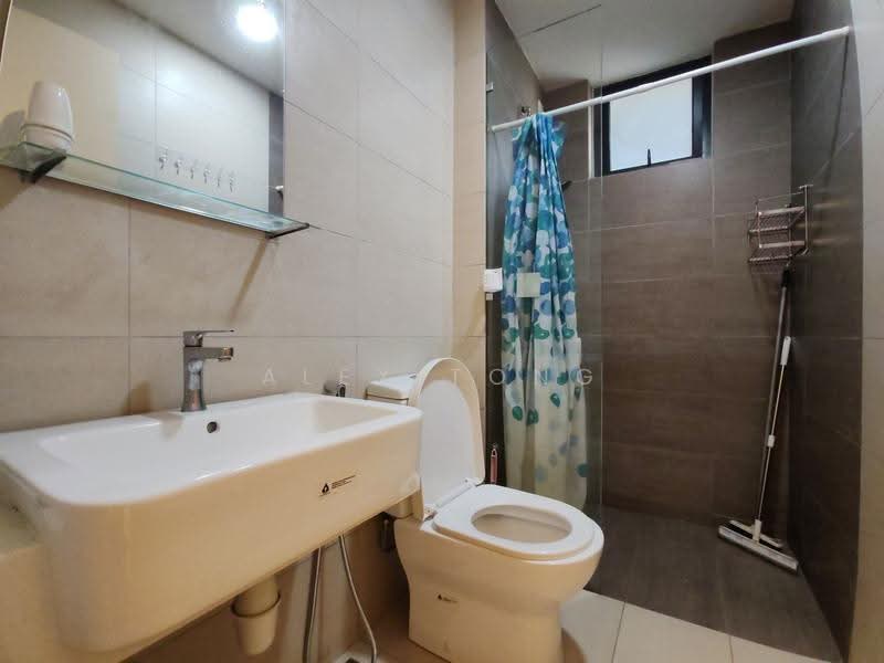 Kediaman Servis untuk Disewa di Ashino @ Gravit8 - Alex Tong - Bathroom - PropertyGuru.com.my