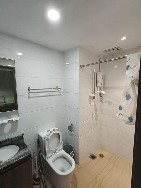 Kediaman Servis untuk Disewa di Country Garden Central Park - ALEX TAN - Bathroom - PropertyGuru.com.my