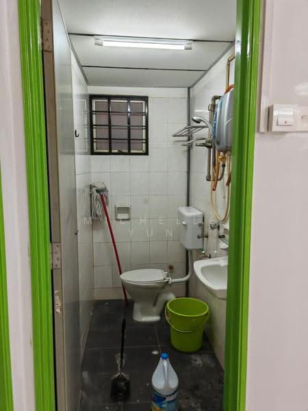 Pangsapuri untuk Dijual di Plaza Sinar Apartment - Michelle Yun - Bathroom - PropertyGuru.com.my