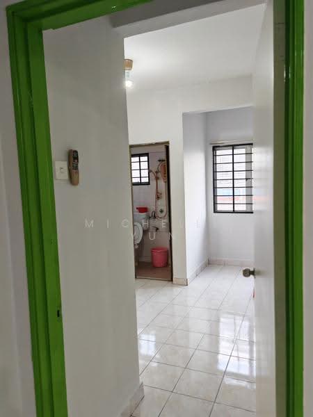 Pangsapuri untuk Dijual di Plaza Sinar Apartment - Michelle Yun - Bathroom - PropertyGuru.com.my