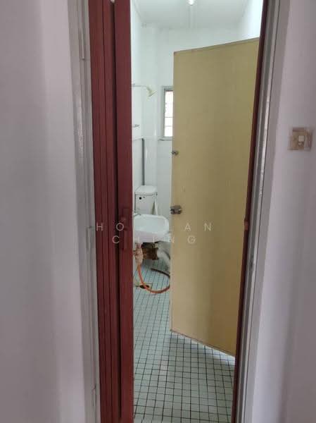 2-storey Terraced House for Sale in Batu Caves (Selangor) - Hoi Lan Ching - Bathroom - PropertyGuru.com.my