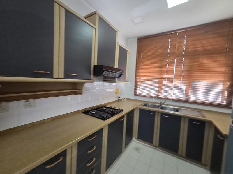 Kondominium untuk Dijual di Catalina Villa - Kenson Ho - Kitchen - PropertyGuru.com.my