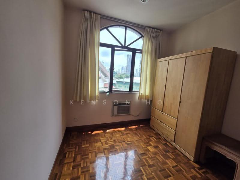 Kondominium untuk Dijual di Catalina Villa - Kenson Ho - Bedroom - PropertyGuru.com.my