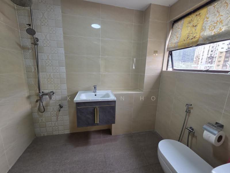 Kondominium untuk Dijual di Catalina Villa - Kenson Ho - Bathroom - PropertyGuru.com.my