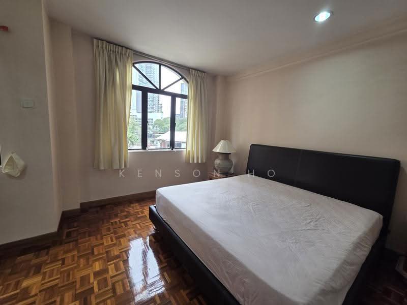 Kondominium untuk Dijual di Catalina Villa - Kenson Ho - Bedroom - PropertyGuru.com.my