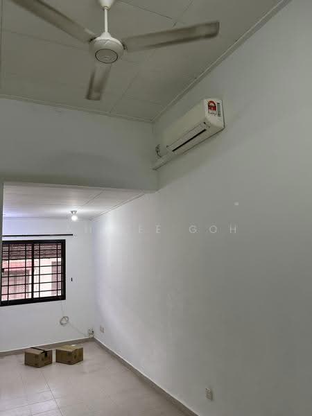 2-storey Terraced House for Rent in Taman Johor Jaya (Johor Bahru) - Ah Tee Goh - Interior - PropertyGuru.com.my