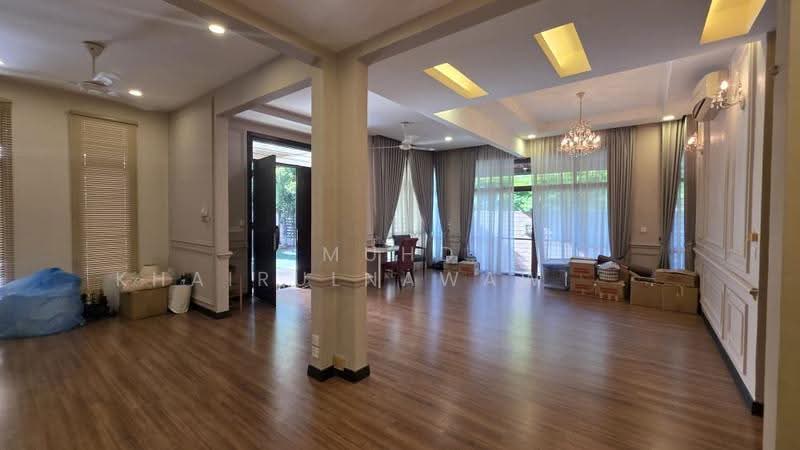 Rumah Teres 2-Tingkat untuk Dijual di Bukit Jelutong (Shah Alam) - Muhd Khairulnawawi Kamaruddin - Living Room - PropertyGuru.com.my
