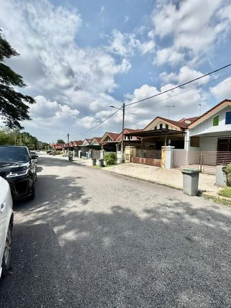 Rumah Teres 1-Tingkat untuk Dijual di Bandar Putra Kulai (Kulai) - NG ZEN XI - Exterior - PropertyGuru.com.my