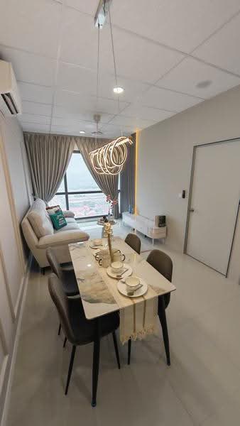 Kediaman Servis untuk Disewa di Edelweiss @ Tropicana Gardens - Alvin Phoon - Living Room - PropertyGuru.com.my