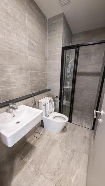 Kediaman Servis untuk Disewa di Edelweiss @ Tropicana Gardens - Alvin Phoon - Bathroom - PropertyGuru.com.my