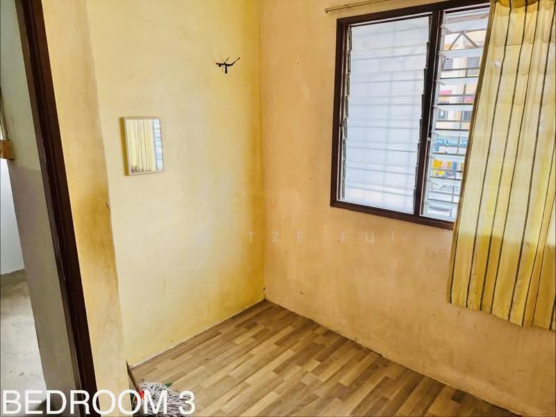 Rumah Flat untuk Dijual di Pandan Mewah - Kow Tze Fui - Bedroom - PropertyGuru.com.my