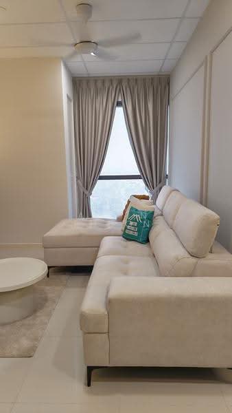 Kediaman Servis untuk Disewa di Edelweiss @ Tropicana Gardens - Alvin Phoon - Living Room - PropertyGuru.com.my