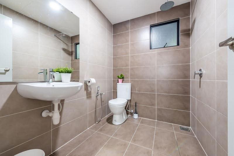 Kondominium untuk Disewa di The Greens @ Subang West - JJ Lee - Bathroom - PropertyGuru.com.my