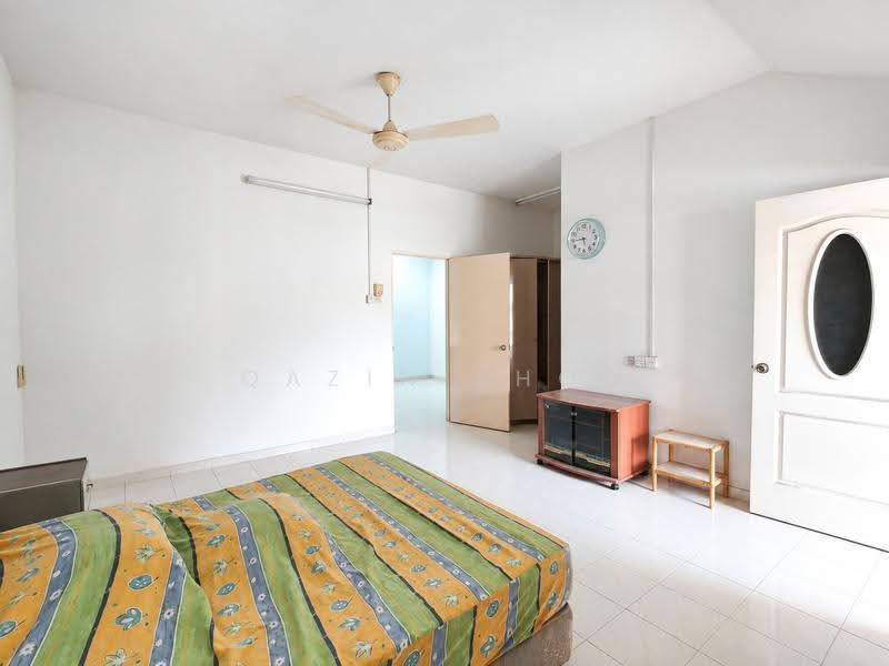 Rumah Teres 2-Tingkat untuk Dijual di Panorama Lapangan Perdana (Ipoh) - Qazin Khoo - Bedroom - PropertyGuru.com.my