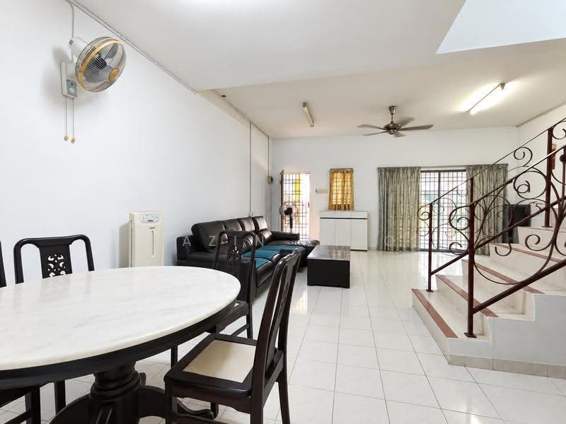 Rumah Teres 2-Tingkat untuk Dijual di Panorama Lapangan Perdana (Ipoh) - Qazin Khoo - Living Room - PropertyGuru.com.my