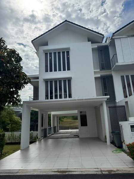 Rumah Teres 4-Tingkat untuk Disewa di Johor Bahru (Johor) - Li Wei - Exterior - PropertyGuru.com.my