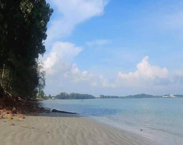 Hotel / Resort for Sale in Bandar Penawar (Kota Tinggi) - Ah Tee Goh - Exterior - PropertyGuru.com.my