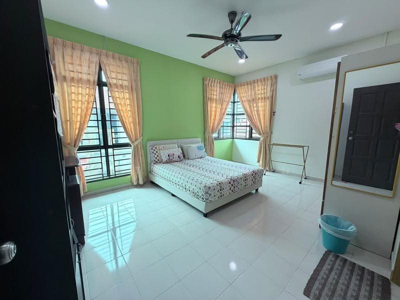 Rumah Berkembar untuk Dijual di Taman Nusa Idaman (Iskandar Puteri (Nusajaya)) - Nathan Chan - Bedroom - PropertyGuru.com.my