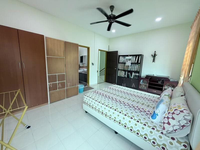 Rumah Berkembar untuk Dijual di Taman Nusa Idaman (Iskandar Puteri (Nusajaya)) - Nathan Chan - Bedroom - PropertyGuru.com.my