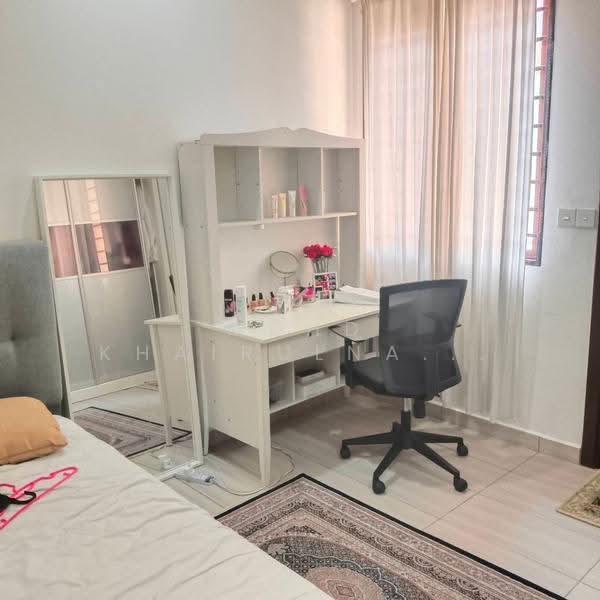 Terraced House for Sale in Bukit Jelutong (Shah Alam) - Muhd Khairulnawawi Kamaruddin - Bedroom - PropertyGuru.com.my