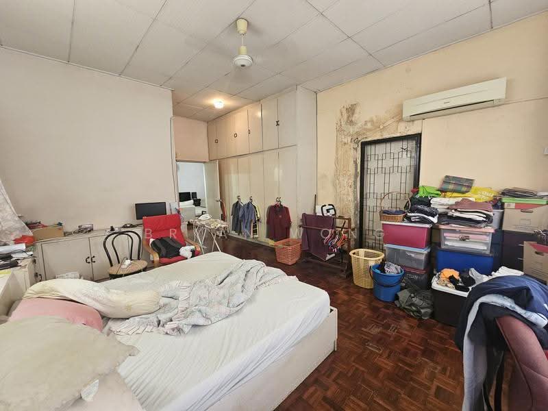 Rumah Berkembar untuk Dijual di Damansara Jaya (Petaling Jaya) - Bryan Wong - Bedroom - PropertyGuru.com.my