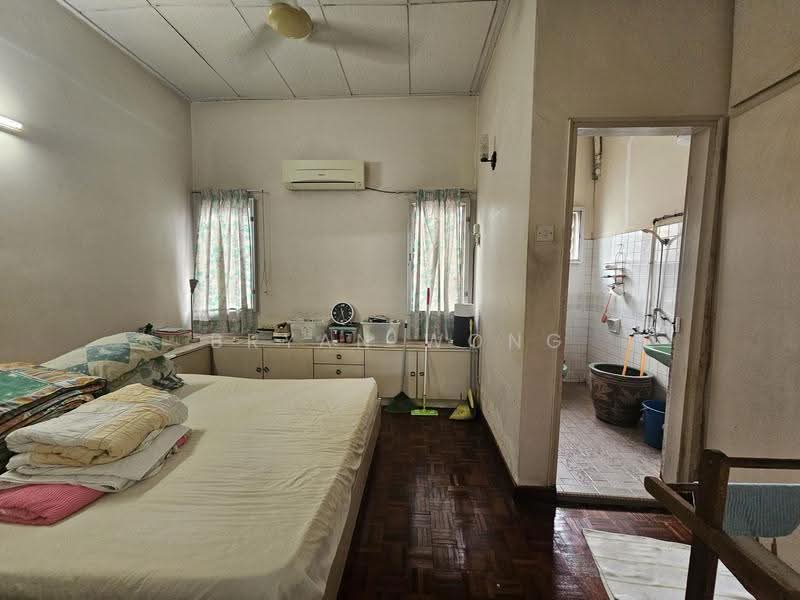 Rumah Berkembar untuk Dijual di Damansara Jaya (Petaling Jaya) - Bryan Wong - Bedroom - PropertyGuru.com.my