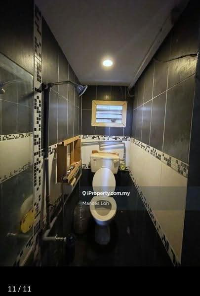 Kilang Teres untuk Disewa di Subang Light Industrial Park (Subang Jaya) - Jeffrey Lim - Bathroom - PropertyGuru.com.my