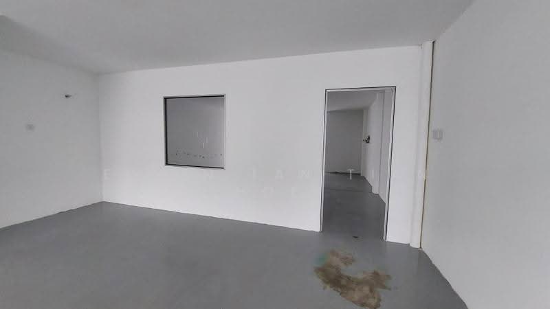 Shop for Rent in Klang (Selangor) - Edwin Tan Tian Hoe - Interior - PropertyGuru.com.my