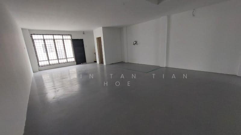 Shop for Rent in Klang (Selangor) - Edwin Tan Tian Hoe - Interior - PropertyGuru.com.my