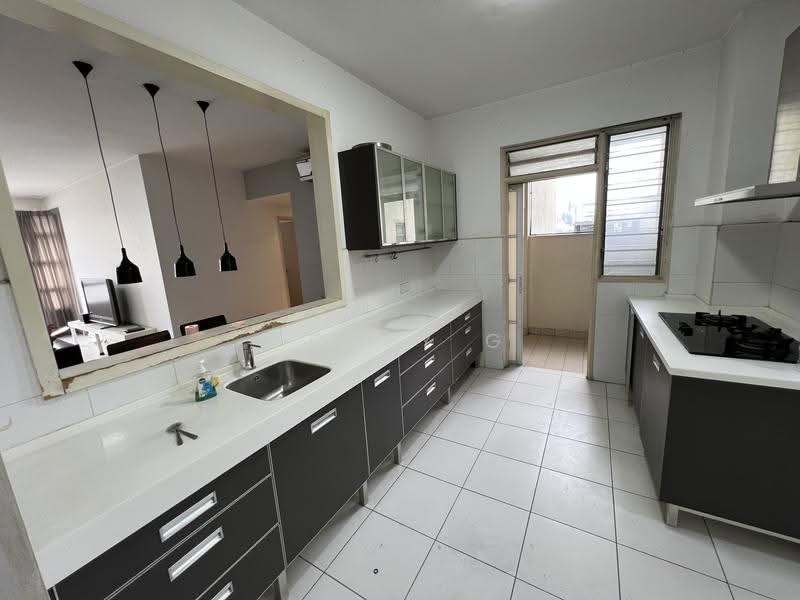 Kondominium untuk Dijual di The Tamarind - Tobey G - Kitchen - PropertyGuru.com.my
