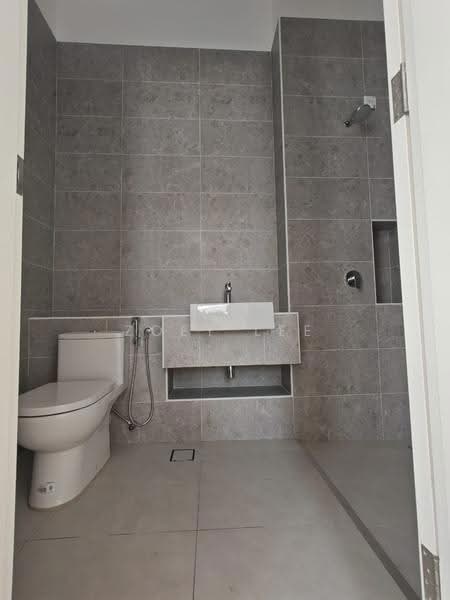 2-storey Terraced House for Sale in Taman Ekoflora (Johor Bahru) - Zoey Lee - Bathroom - PropertyGuru.com.my