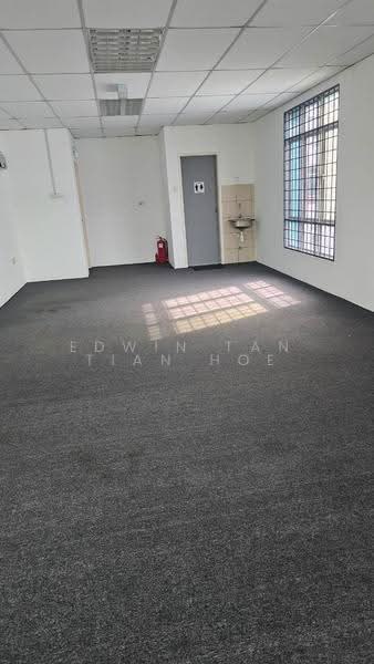 Shop for Rent in Klang (Selangor) - Edwin Tan Tian Hoe - Interior - PropertyGuru.com.my