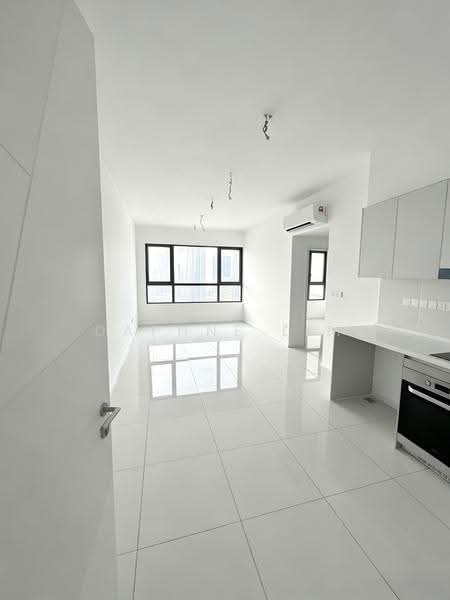 Kediaman Servis untuk Dijual di Residensi Estetik 8 (Est8) - Daphne Lim - Living Room - PropertyGuru.com.my