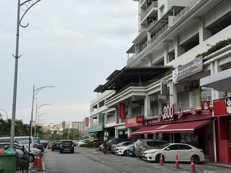 Kondominium untuk Dijual di Pearl Avenue - Veronica Ng - Exterior - PropertyGuru.com.my