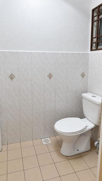 Apartment for Sale at Bayu Puteri 2 - Yvonne Lim - Bathroom - PropertyGuru.com.my