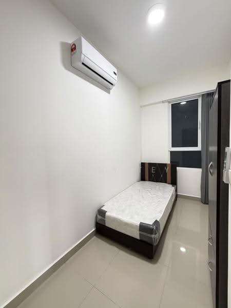 Service Residence for Rent at Vista Tiara (MBW Bay) - Danny Tey - Bedroom - PropertyGuru.com.my