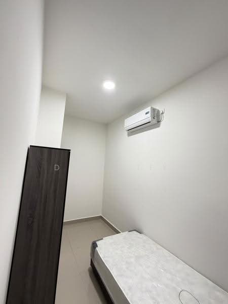 Service Residence for Rent at Vista Tiara (MBW Bay) - Danny Tey - Bedroom - PropertyGuru.com.my