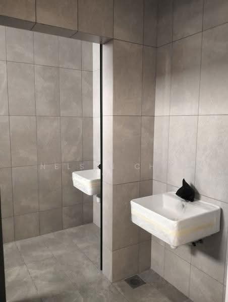 Shop / Office untuk Disewa di Telok Panglima Garang (Selangor) - Nelson Chee - Bathroom - PropertyGuru.com.my