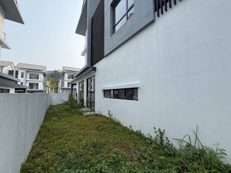 Semi-Detached House for Sale in Ampang (Selangor) - Ibrahim Iderus - Exterior - PropertyGuru.com.my