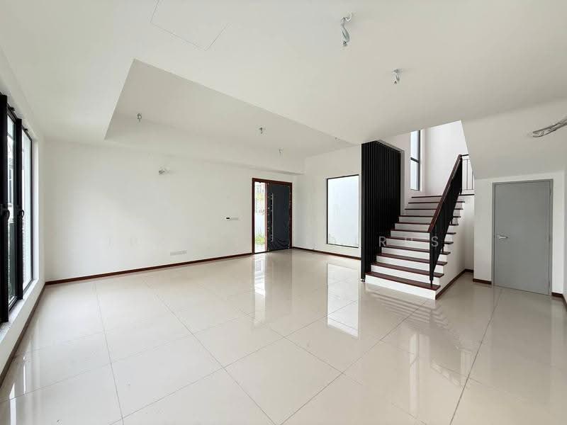 Semi-Detached House for Sale in Ampang (Selangor) - Ibrahim Iderus - Living Room - PropertyGuru.com.my