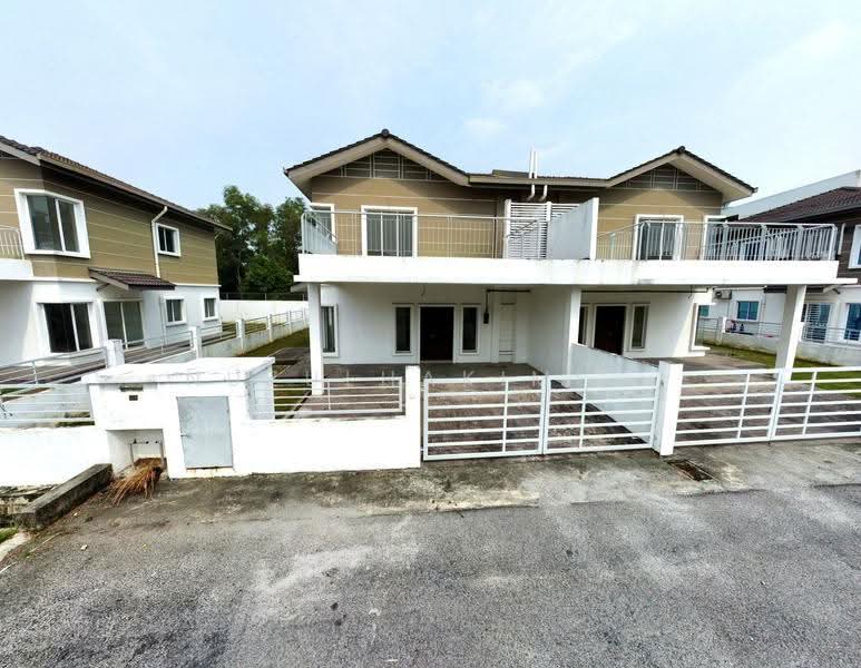 Rumah Berkembar untuk Dijual di Sepang (Selangor) - NUZULHAKIMI . - Exterior - PropertyGuru.com.my