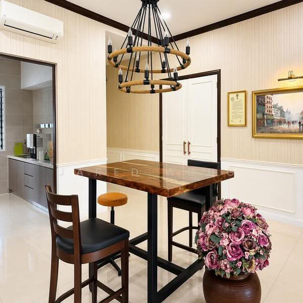 Condominium for Rent at Isle of Kamares - Jared Wong - Dining Room - PropertyGuru.com.my