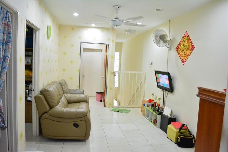 Townhouse for Sale in Bukit Rimau (Shah Alam) - Steven Tan - Living Room - PropertyGuru.com.my