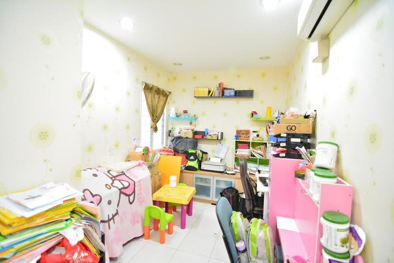 Townhouse for Sale in Bukit Rimau (Shah Alam) - Steven Tan - Study - PropertyGuru.com.my